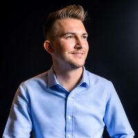 Thomas Hillenbrand - Eisvitrinen / Einrichtungen / Laborplanung - Krä Eistechnik