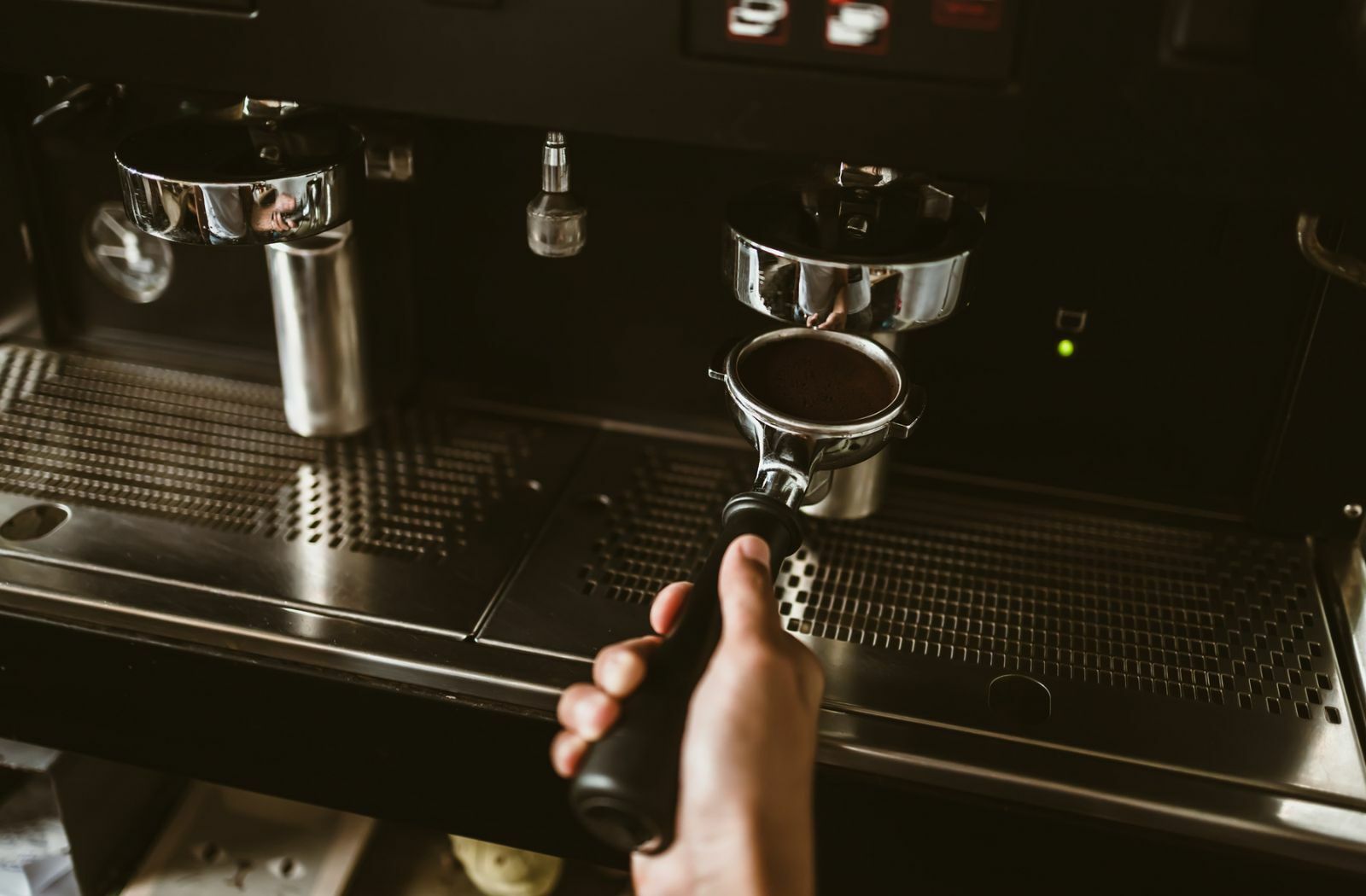 Warum darf eine Siebträger-Kaffeemaschine in der Gastro nicht fehlen?